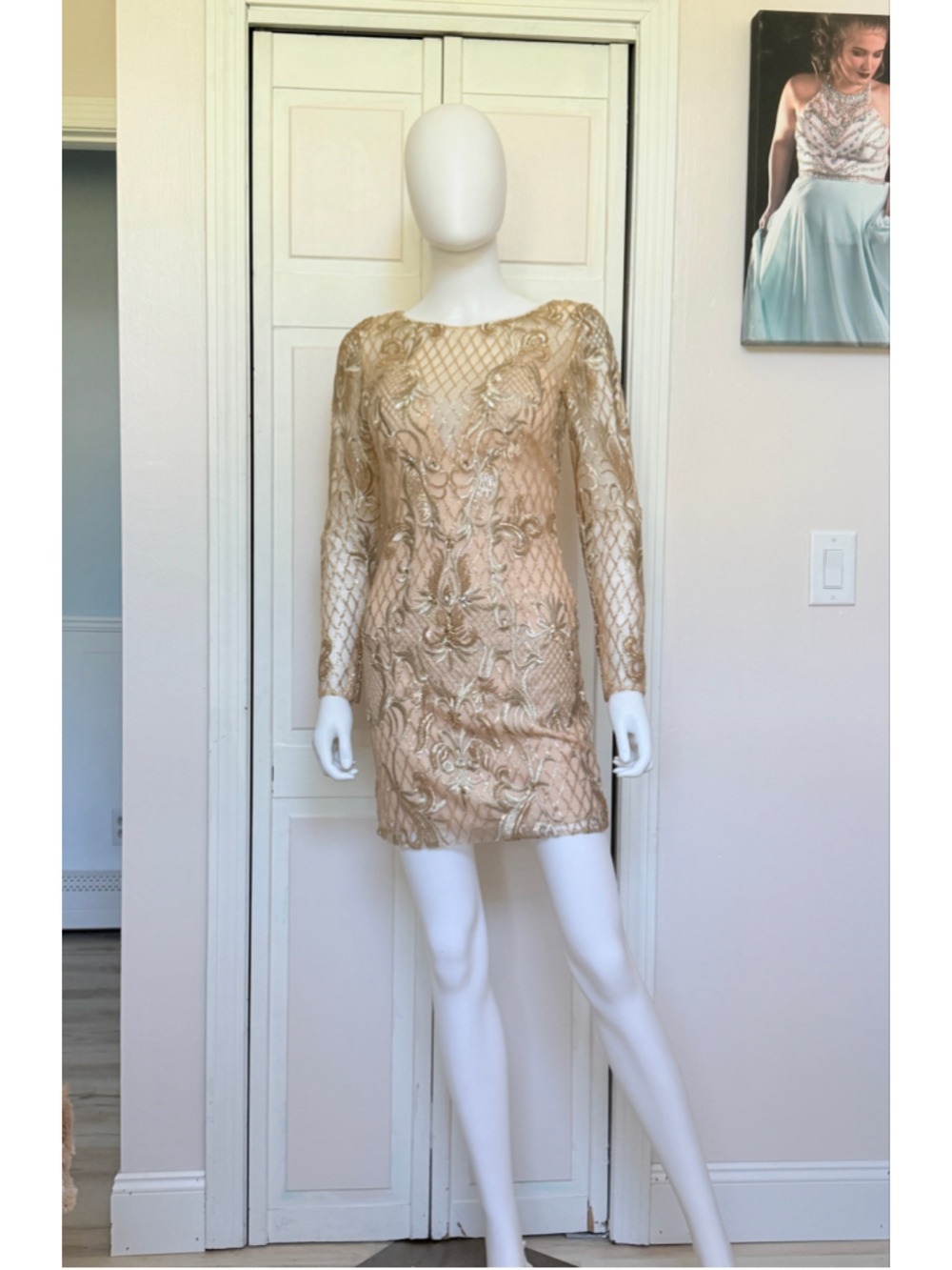Size 2 Gold Sequin Bodycon Mini Dress Party Homecoming Hoco Vegas Long Sleeve
